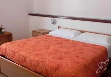 Hotel Fjby Calasetta 2*,